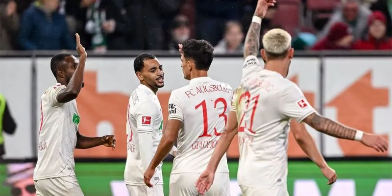 Augsburg luôn là đội bóng khó nhằn trên đường đua Bundesliga